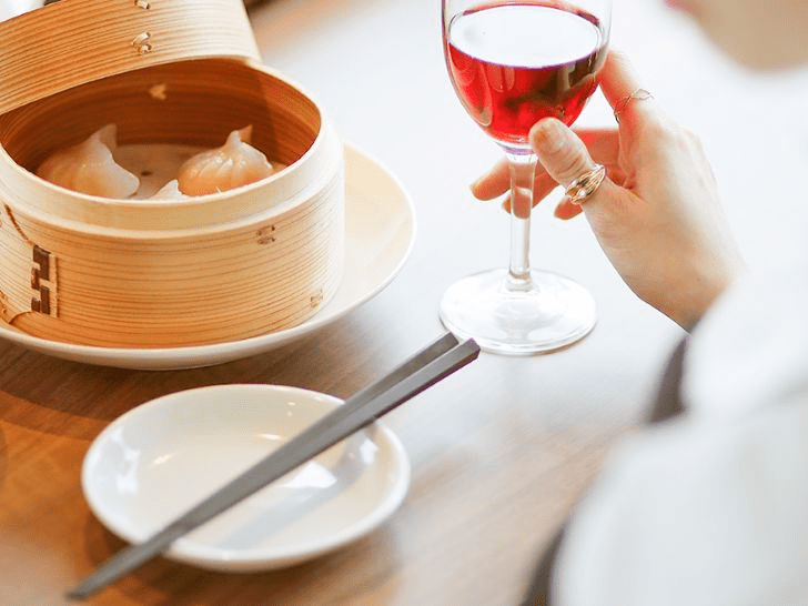 Exquisite Pairing of Dim Sum and Wine