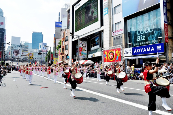 Shinjuku Eisa Festival (July)