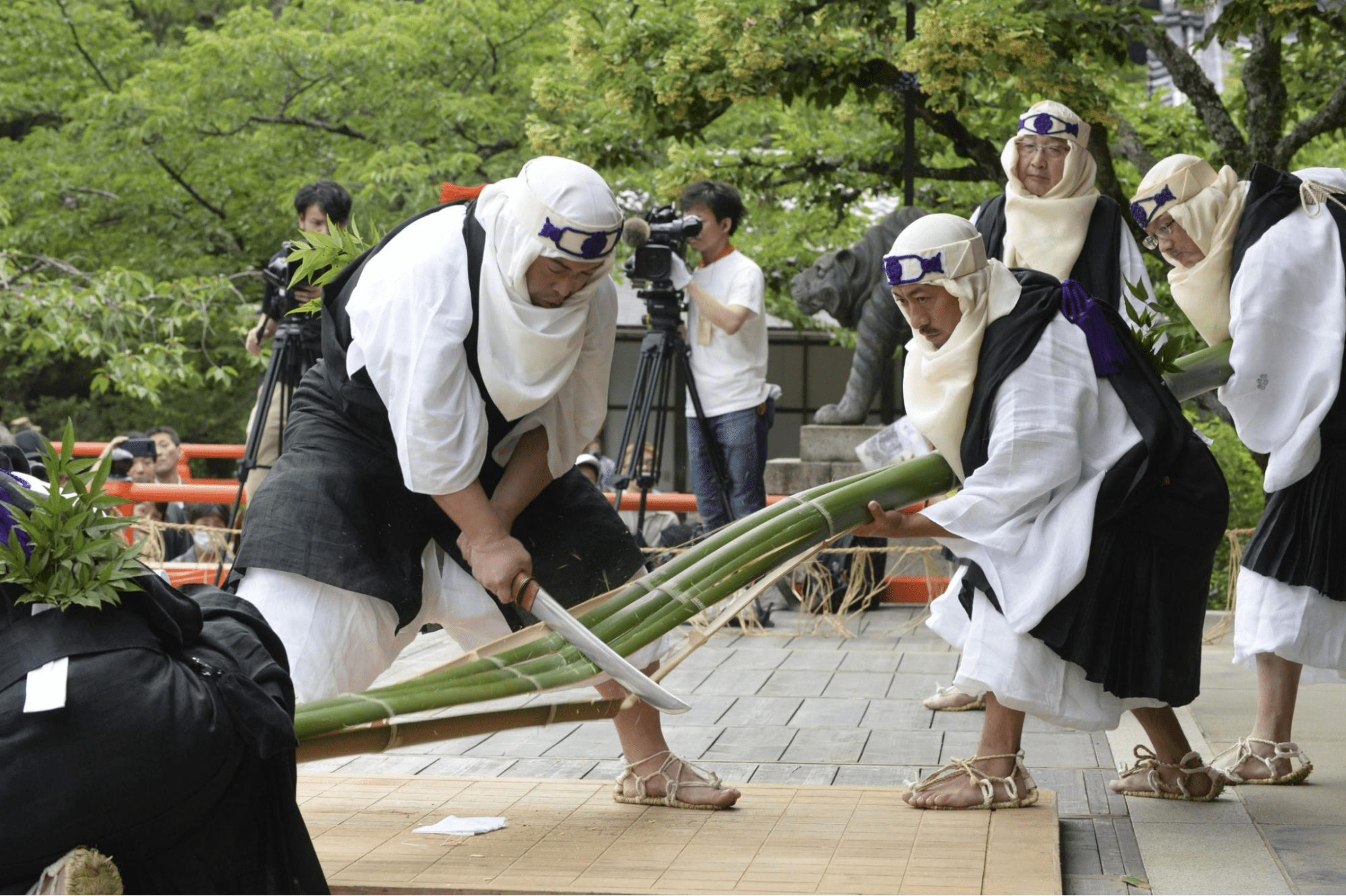 Takekiri Eshiki (Bamboo Cutting Ceremony)