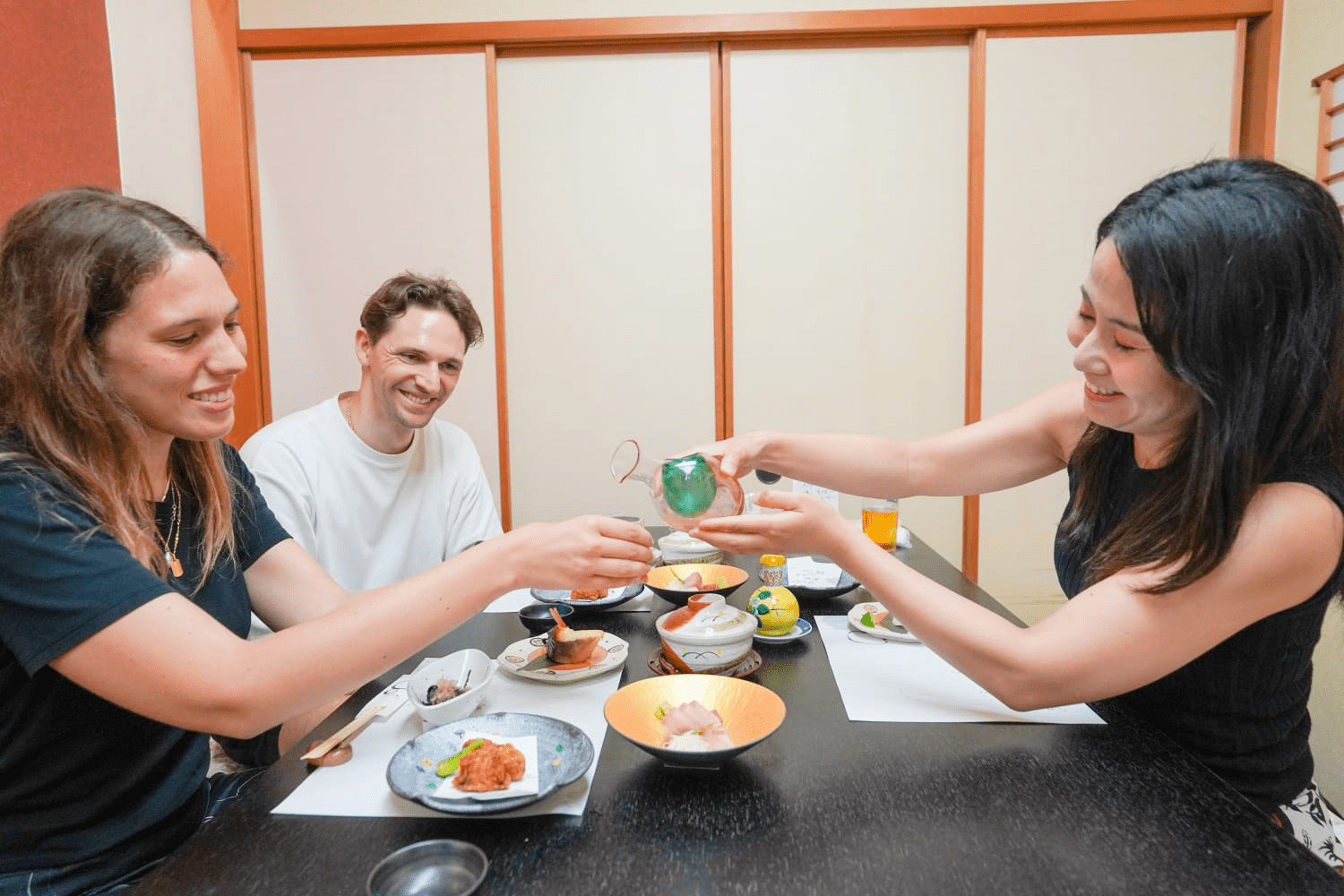 To taste Kanazawa's exquisite cuisine, have locals guide you to truly delicious restaurants