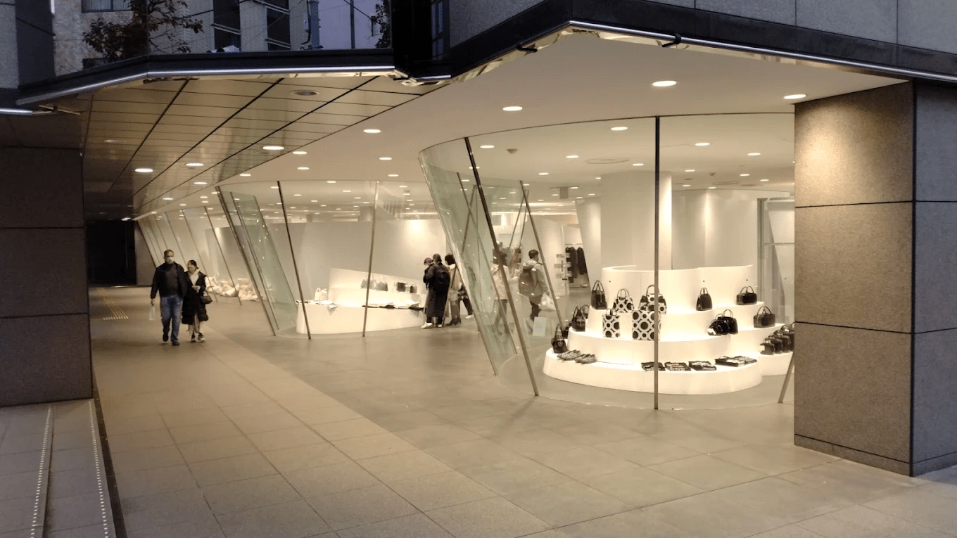 COMME des GARÇONS Aoyama Store