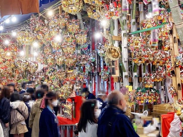 Tokyo's largest scale early winter tradition conveying the downtown Edo atmosphere