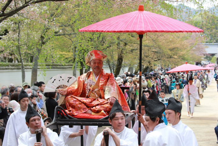 Taikō Cherry Blossom Viewing Parade (Daigo-ji Temple)
