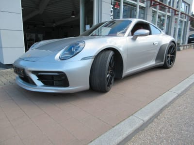 Porsche 992 - 124.497 €