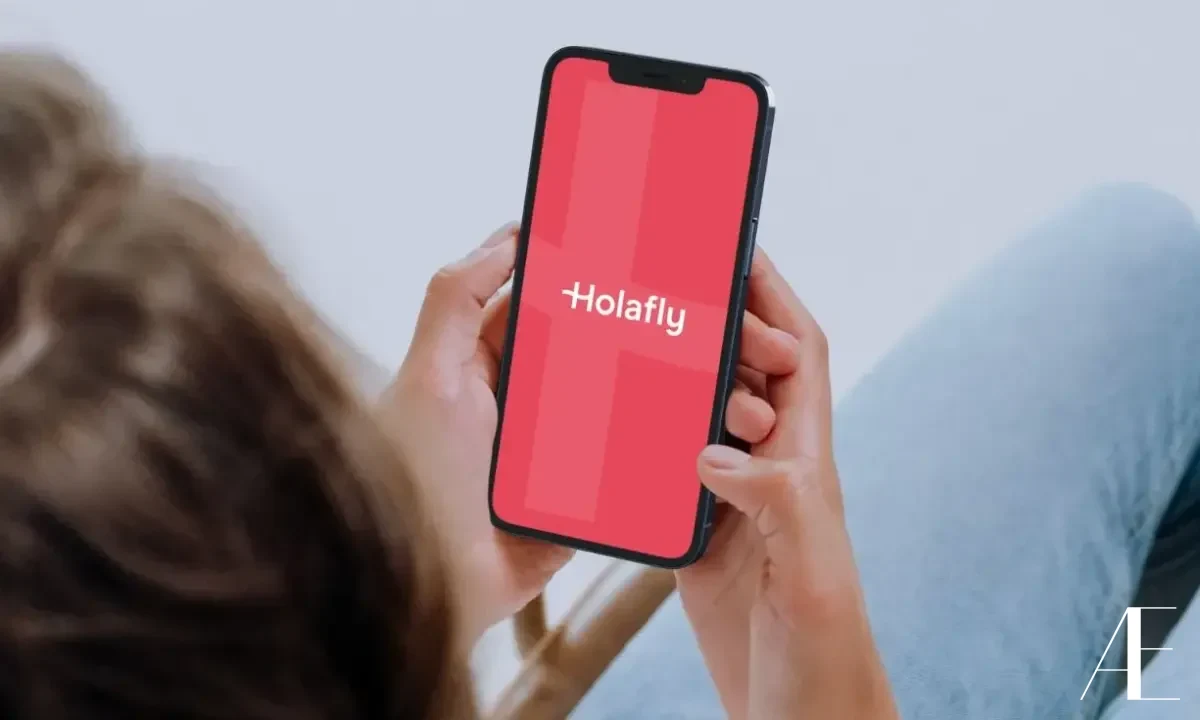 Le Guide Ultime de Holafly eSIM: Le cordon ombilical du voyageur moderne
