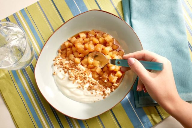 Icelandic Cinnamon Apple Skyr Bowl