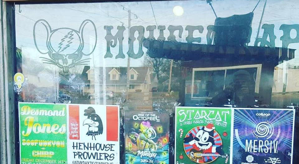 The Cousins' Guide to Indy Bars & Restaurants