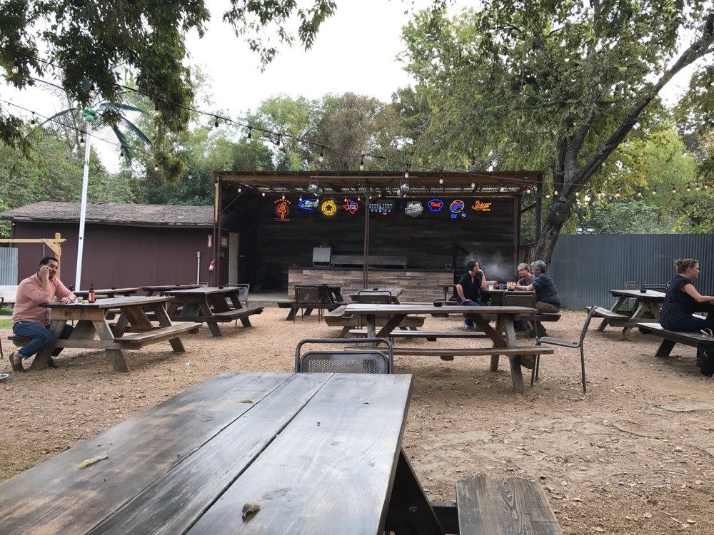 Your Guide To Day Drinking in Austin