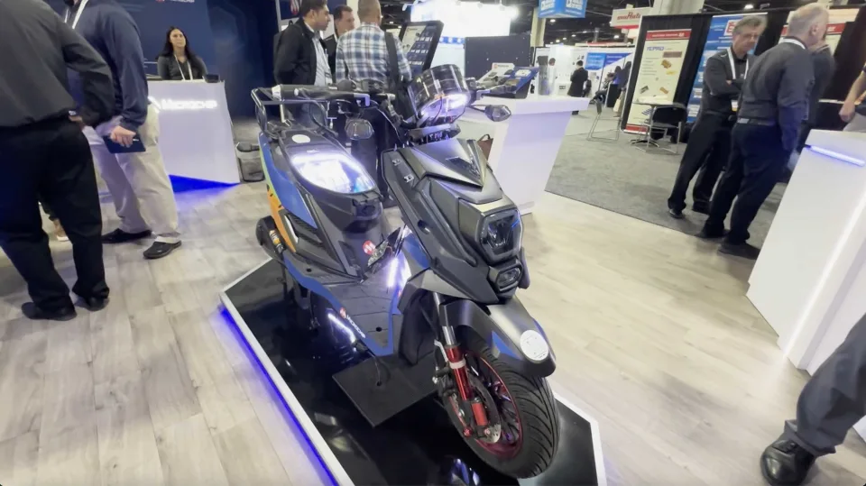 Designing Next-Gen E-Scooters with Microchip Components
