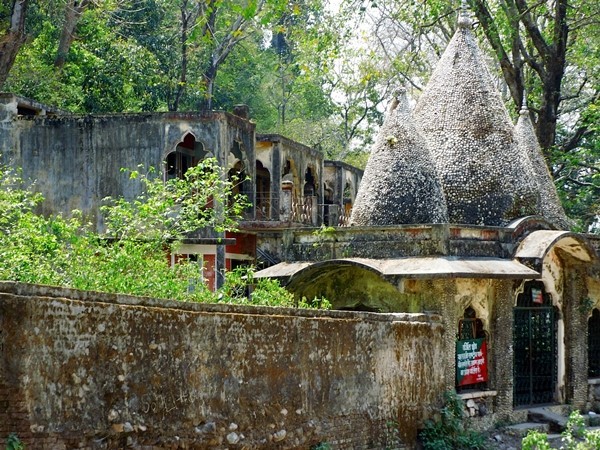 Maharishi Mahesh Yogi Ashrams, Indien