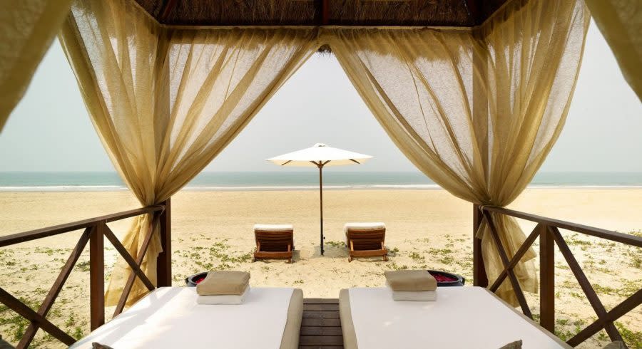 Deckchairs at the beach at Park Hyatt Goa Resort & Spa in Goa, Central & West India