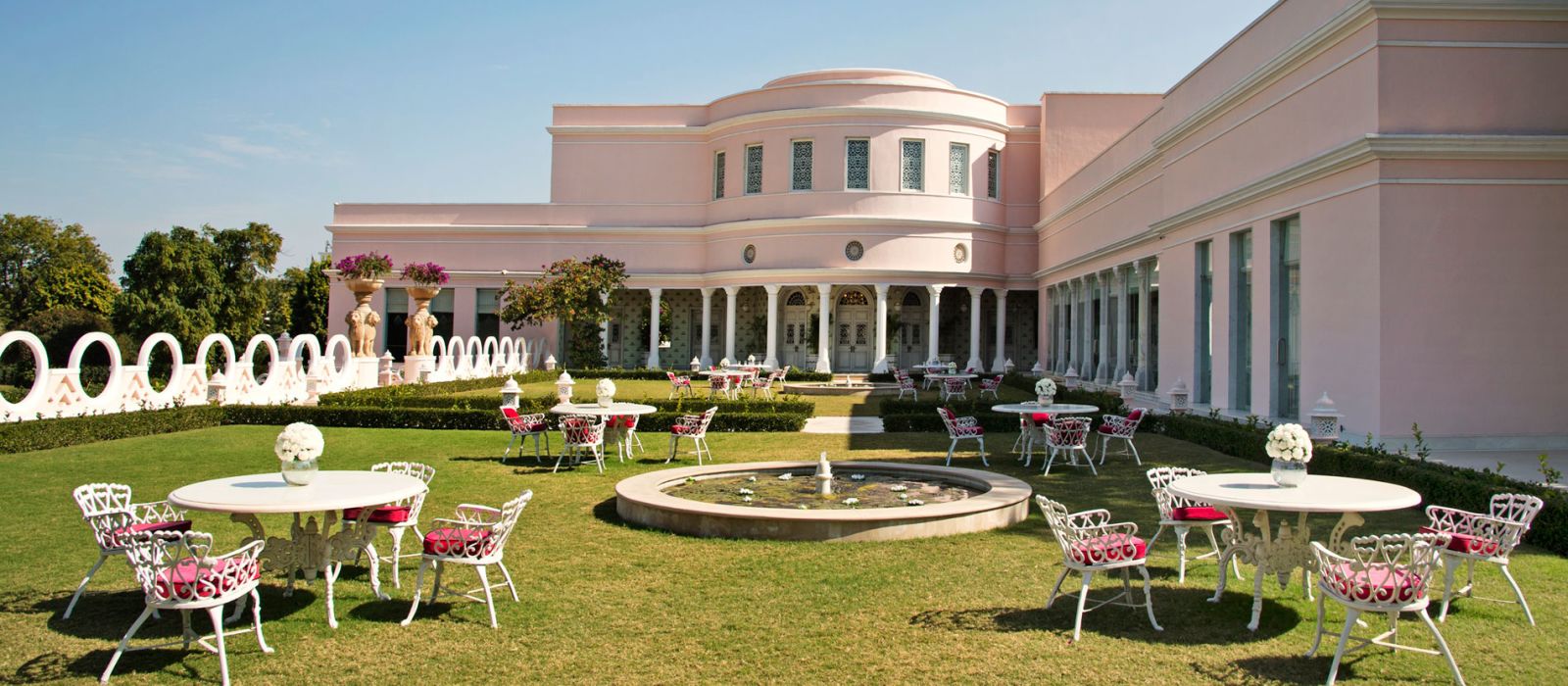 Raj Mahal Hotel in North India | ENCHANTING TRAVELS