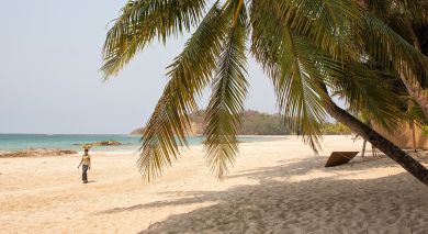 Example private tour: Myanmar: Beaches to Golden Rock Example private tour: Myanmar: Beaches to Golden Rock