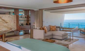 Grand Class Suite
