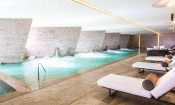 Velas Spa
