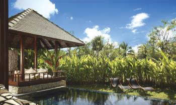 Pool residence