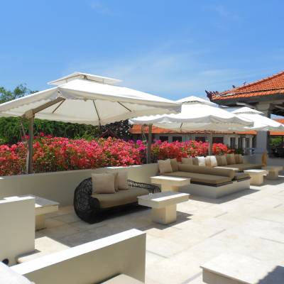Lobby Bar