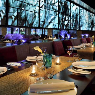 Eauzone dining room