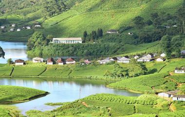 Enchanting Travels South India Vacation Backwaters in Kerala Tour (3)