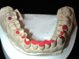 B 1 ytddu9 - Eugenol