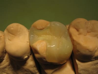 10 f54ufv - Eugenol