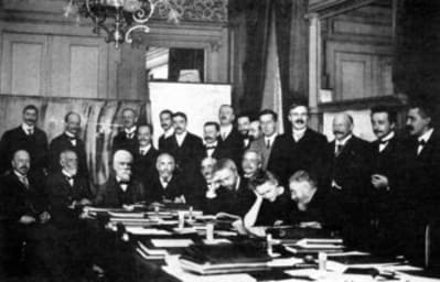 350px 1911 solvay conference royoo0 - Eugenol