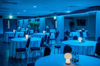 Oasis suite setup lights on