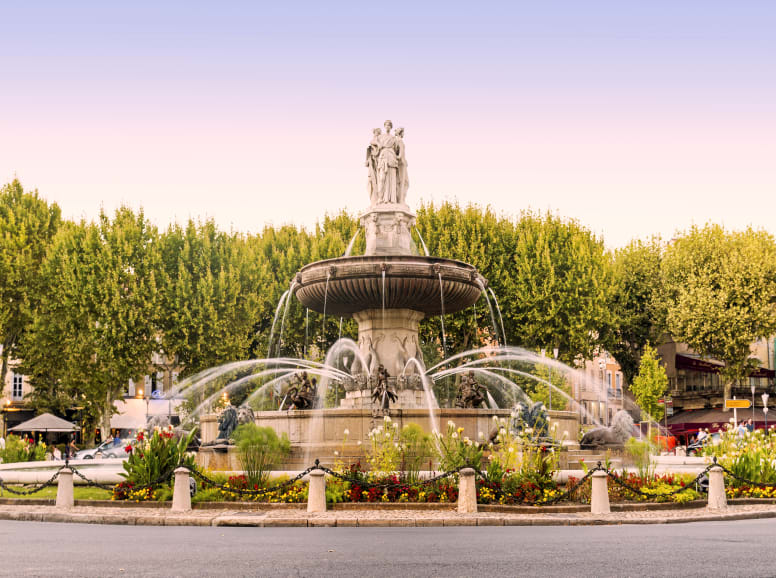 Fontaine de la Rotonde in Aix en Provence