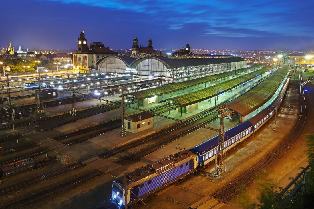 Taxi Transfer to Rail Station