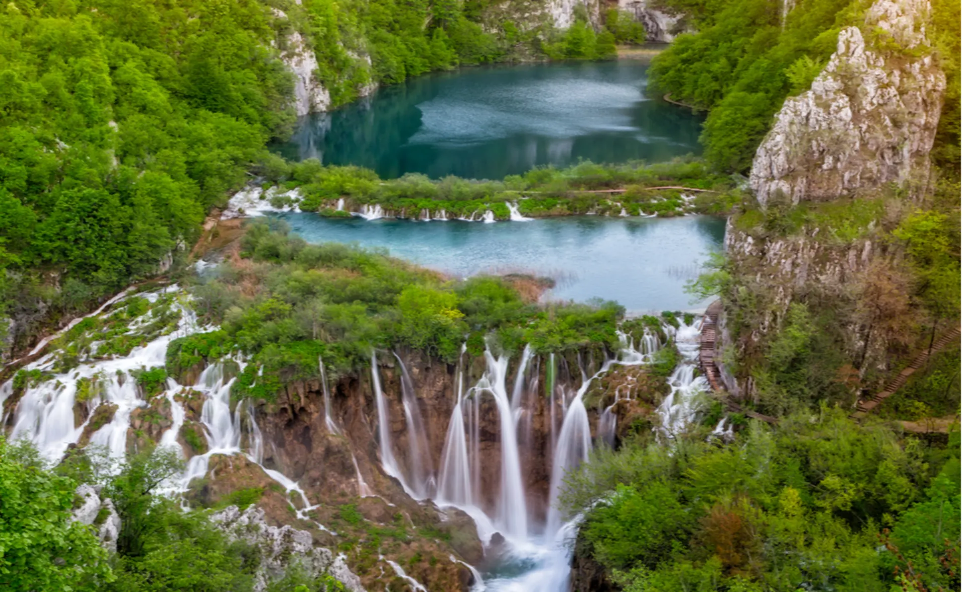 waterfalls in plitvice lakes croatia