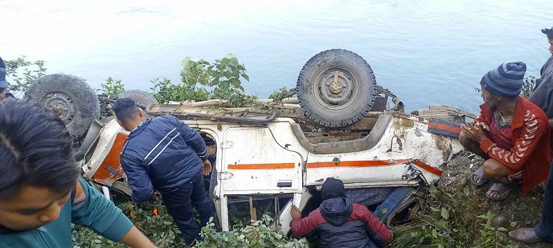 रुकुम पश्चिममा जीप दुर्घटना हुँदा २२ जना घाइते