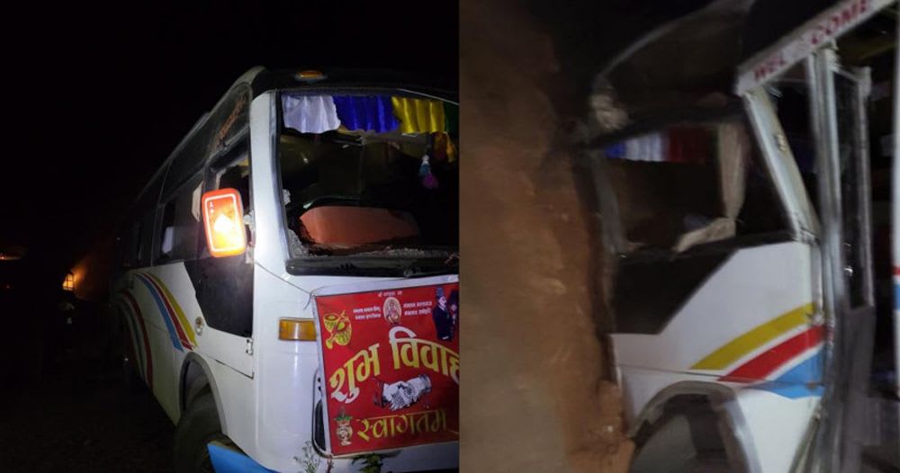 जन्ती बाेकेकाे गाडी दुर्घटना हुँदा ३० जना घाइते