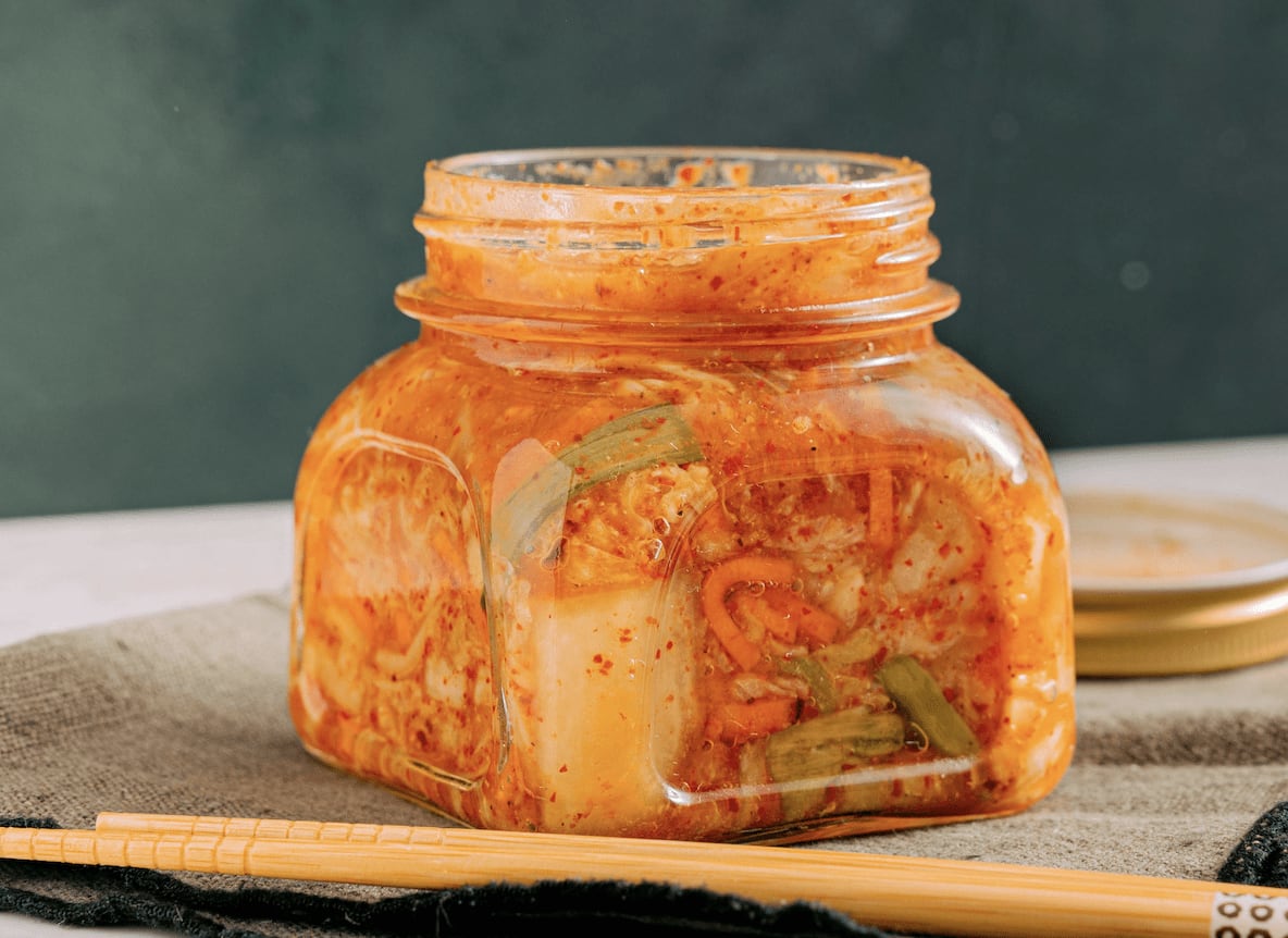 aliments fermentés : kimchi, legumes lactofermentés, kefir, tempeh