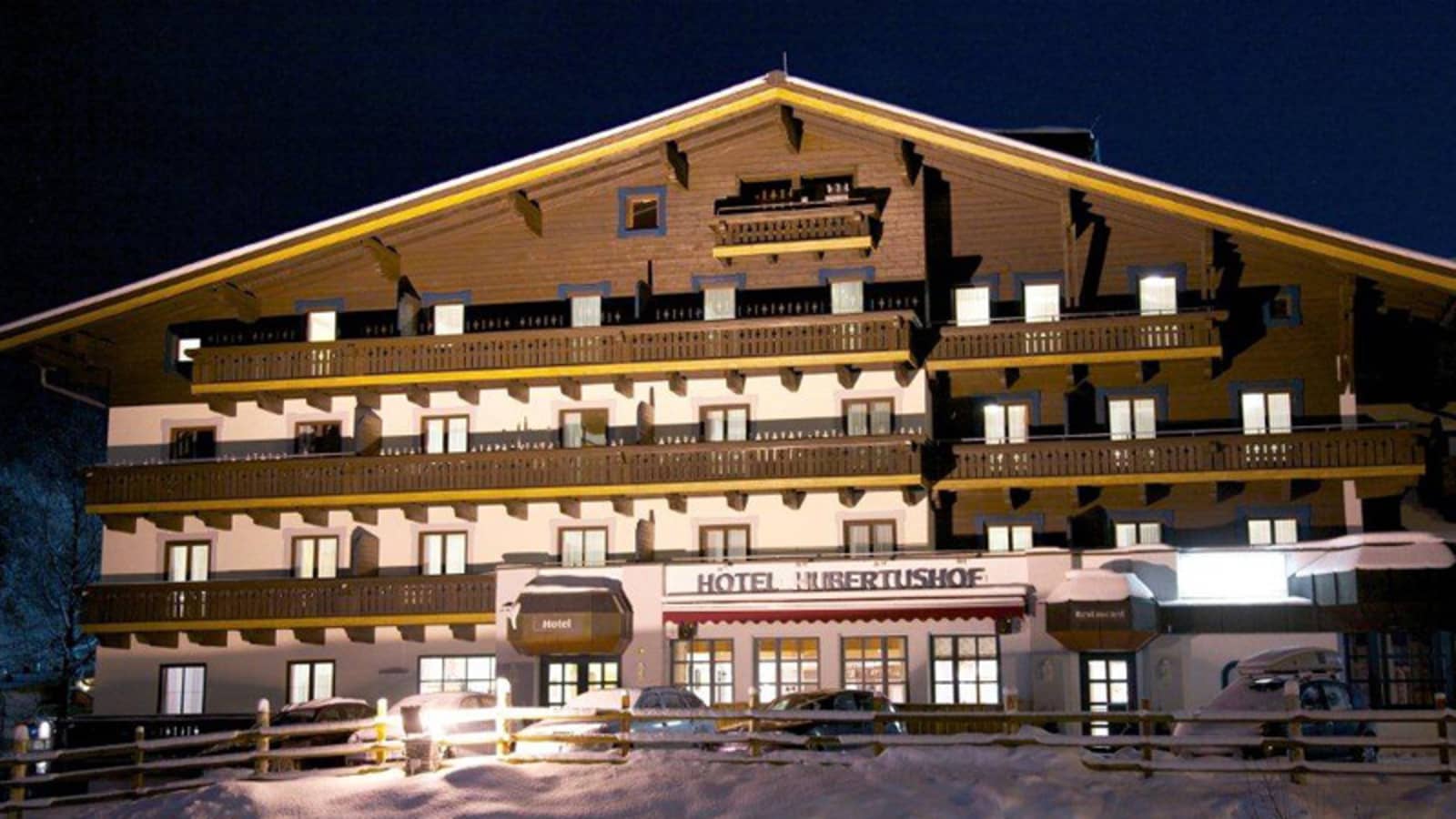 Hotel Hubertushof Hinterglemn Skiing Holidays - 
