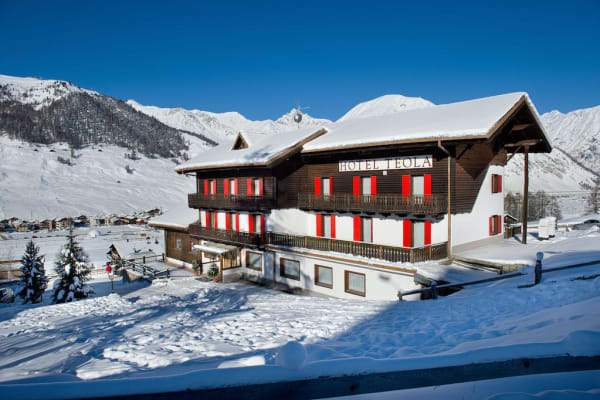 Hotel Teola,Copper Face Jacks Ski Trip