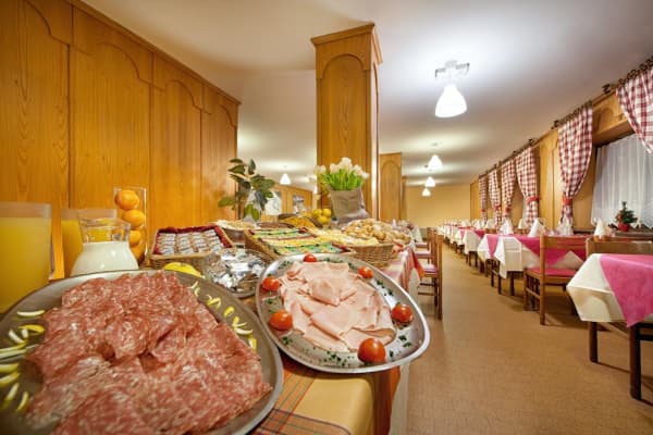 Hotel Teola,Copper Face Jacks Ski Trip