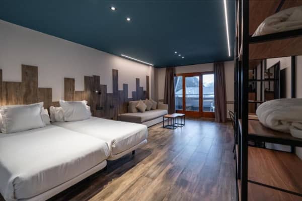 Ushuaia Mountain Hotel,Arinsal & Pal