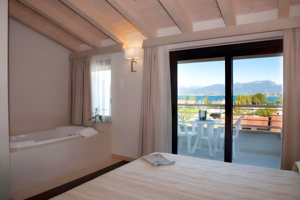 Hotel Porto Azzurro,Sirmione