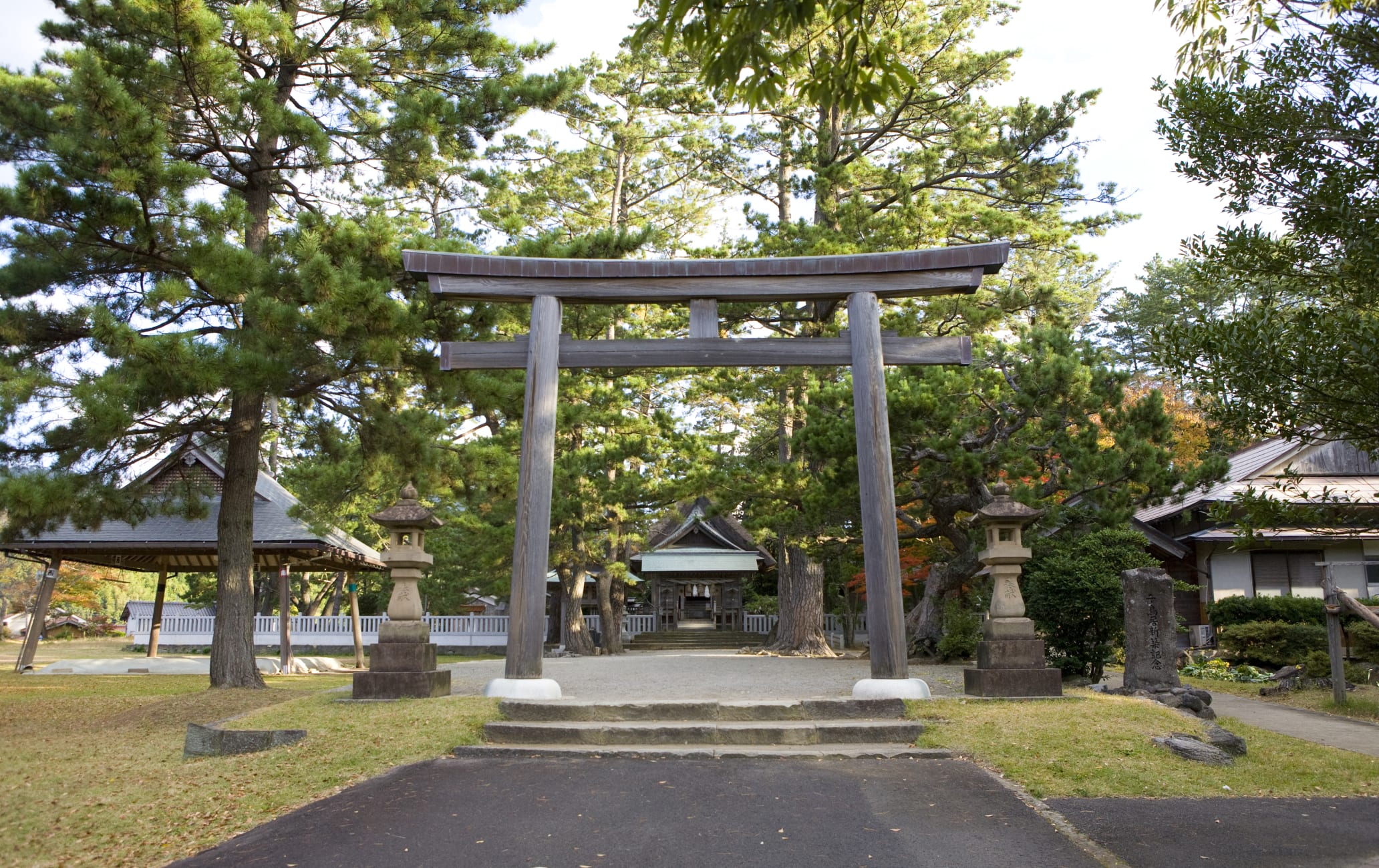 Mizuwakasu-jinja Shrine