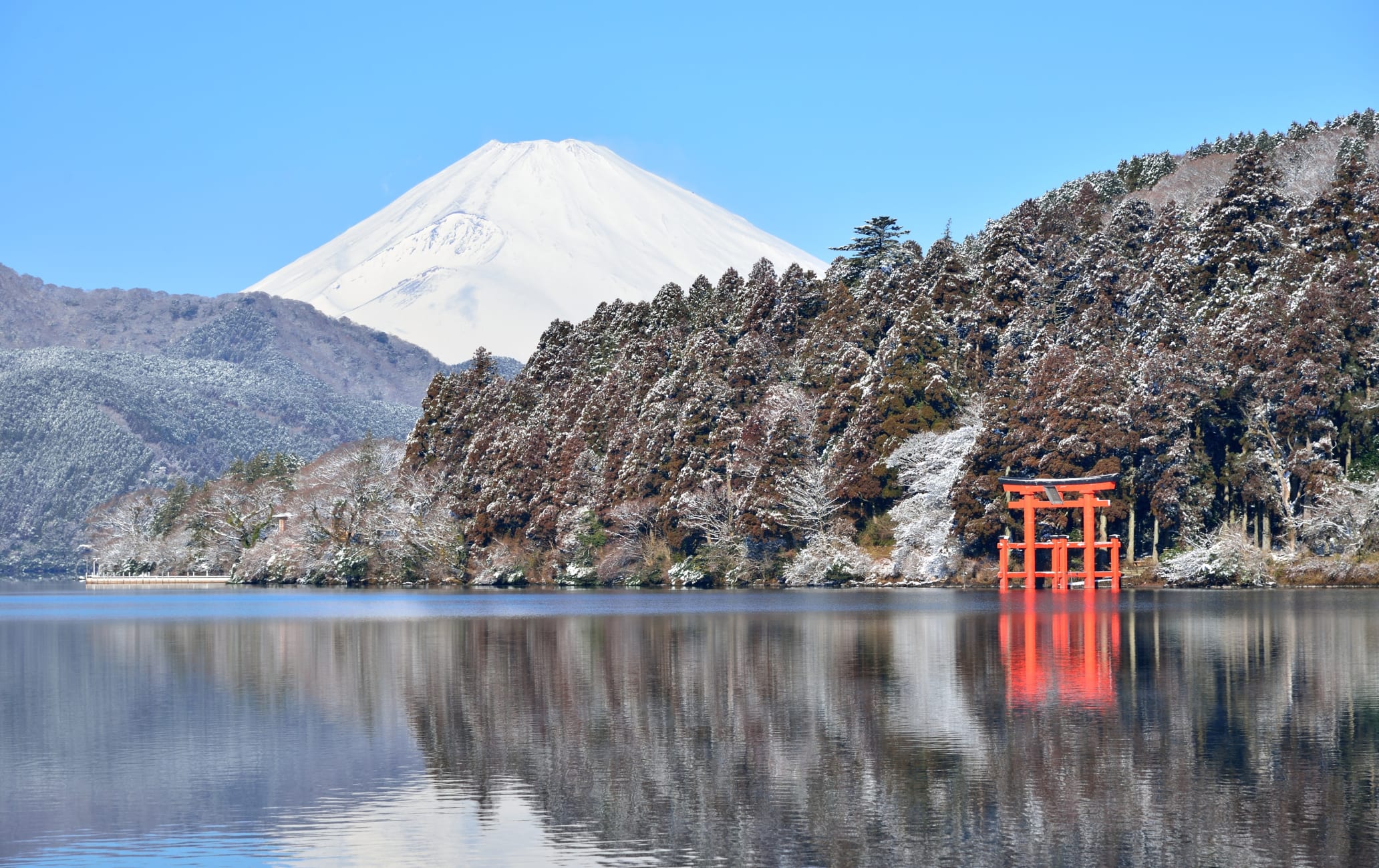 lake ashinoko