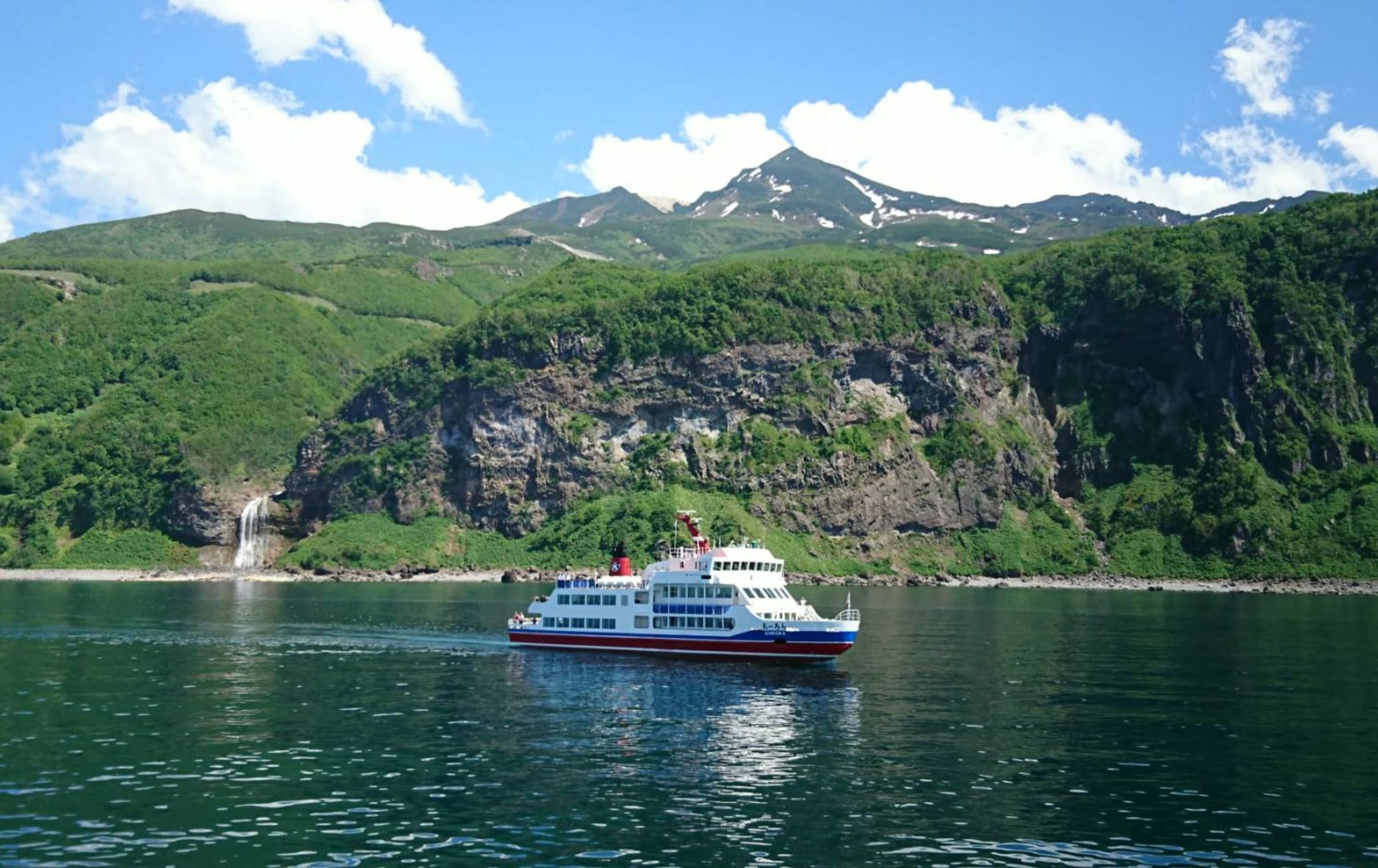 shiretoko nature cruise