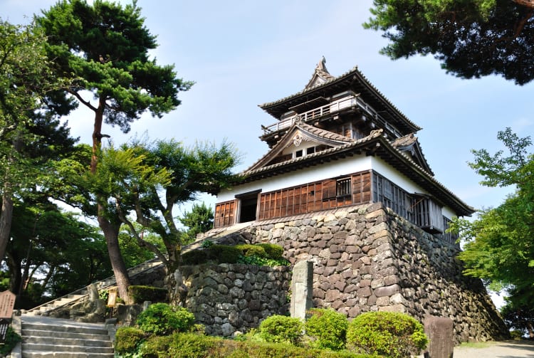 Maruoka Castle