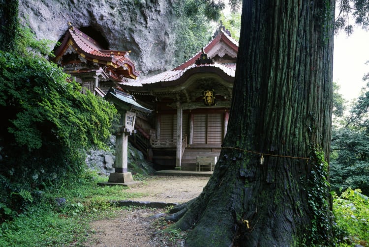 Takuhi Shrine