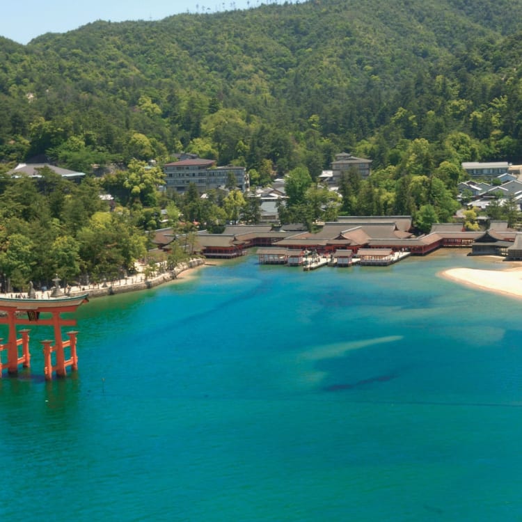 Itsukushima-jinja Shrine