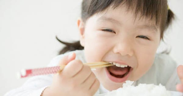 Mách mẹ 5 món ngon cho trẻ ăn kèm với cơm