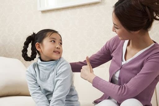 8 câu nói của bố mẹ giúp con kích thích và phát triển trí não
