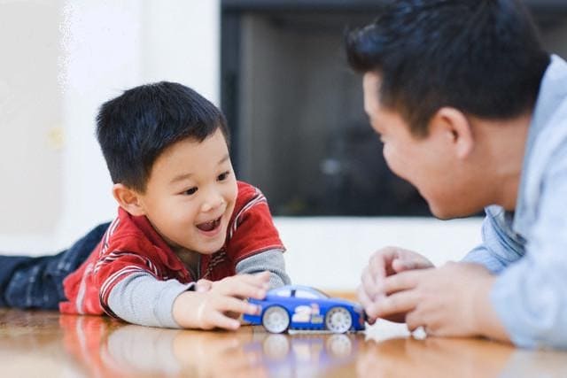 List trò chơi đơn giản tại nhà, ba mẹ vừa học vừa chơi cùng con