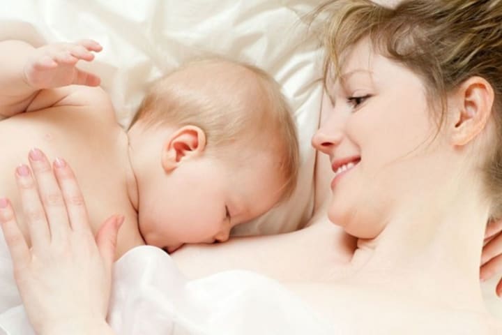 LƯỢNG SỮA CẦN THIẾT MỖI NGÀY CHO BÉ LÀ BAO NHIÊU?