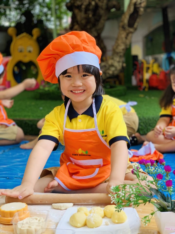 TINY KINGDOM - VƯƠNG QUỐC HẠNH PHÚC CHẮP CÁNH ƯỚC MƠ CON