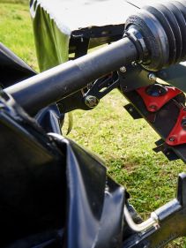 Plain Mowers - VICON EXTRA 324F ALPIN - FRONT MOUNTED ALPINE DISC MOWER, made for mountain regions and hilly conditions with its stable gravity point and excellent visibility